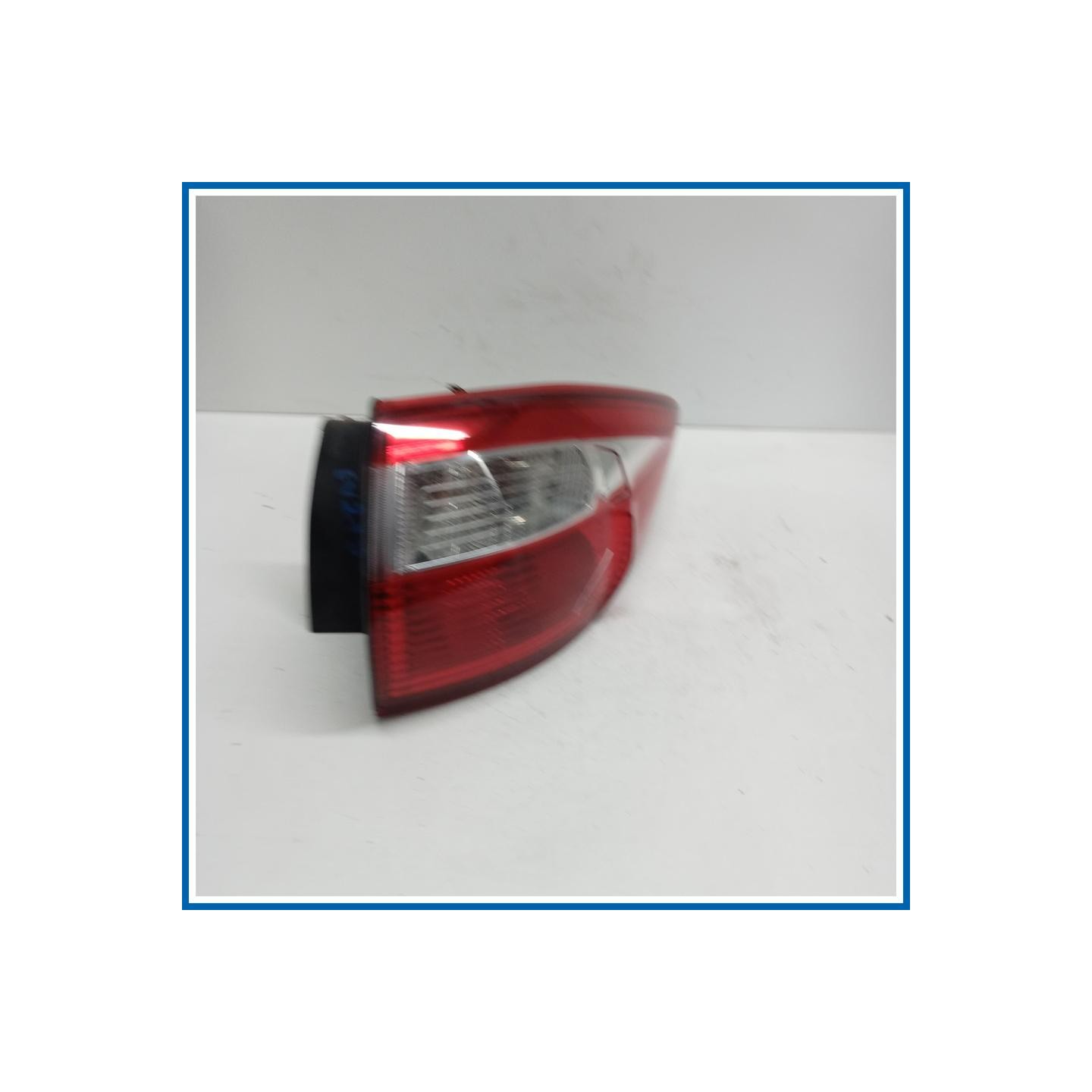 Fanale est. post. dx. FORD C-Max III