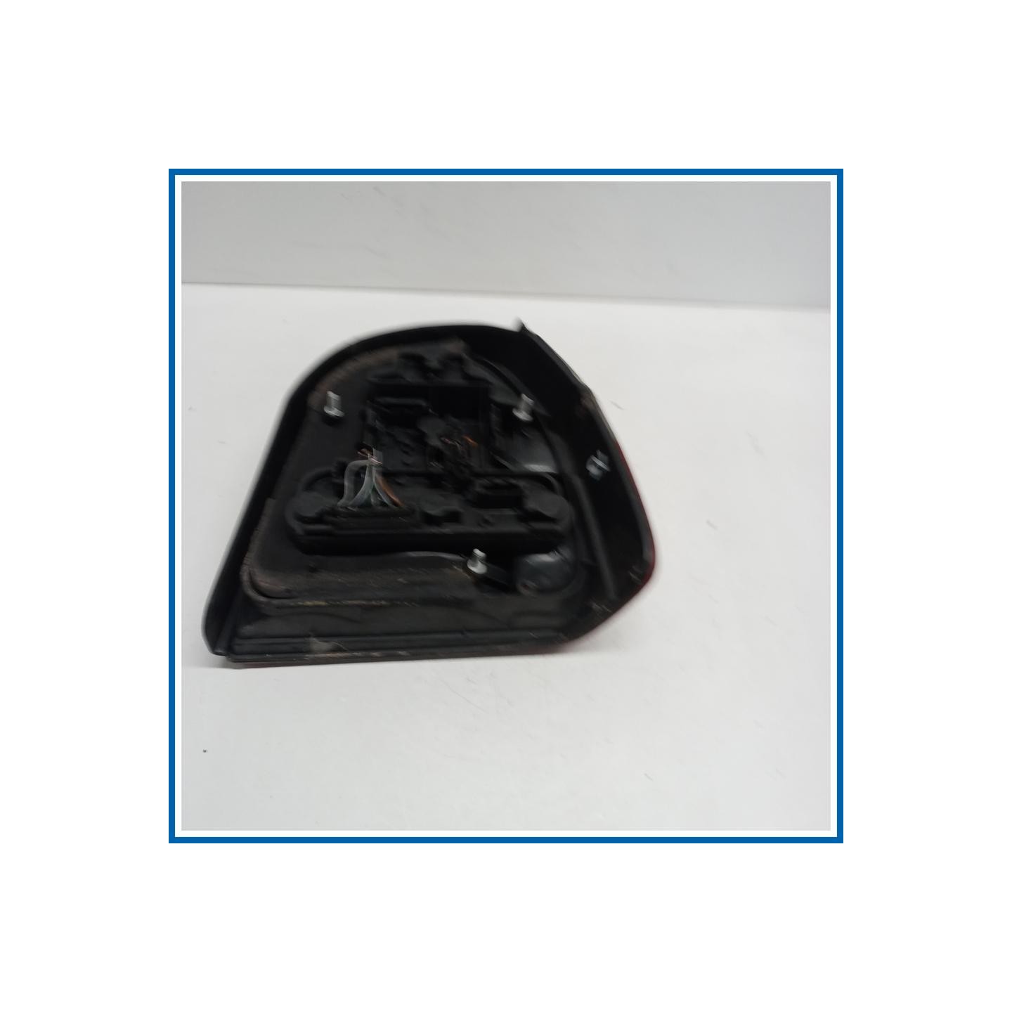 Fanale post. sx. VOLKSWAGEN Golf III Cabrio