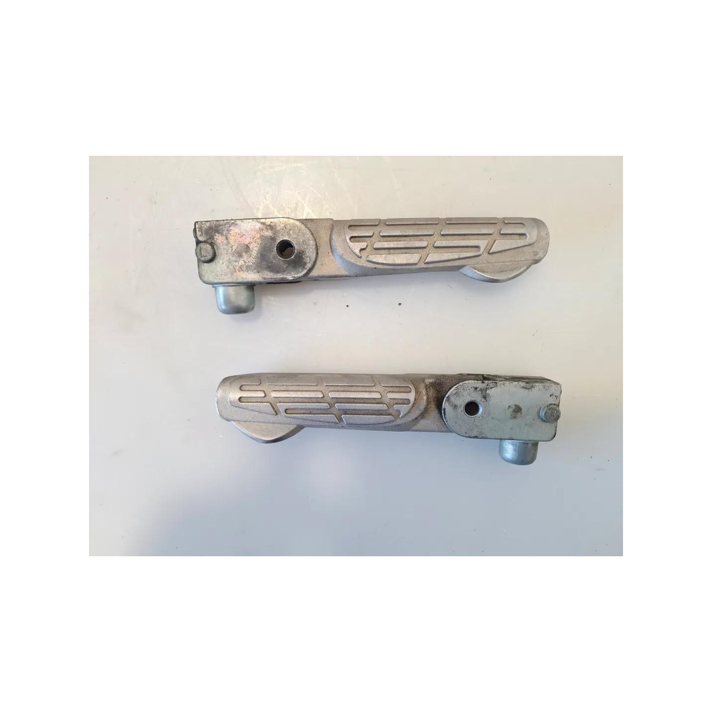 Pedana appoggiapiede post. dx. - Kymco G-Dink 300