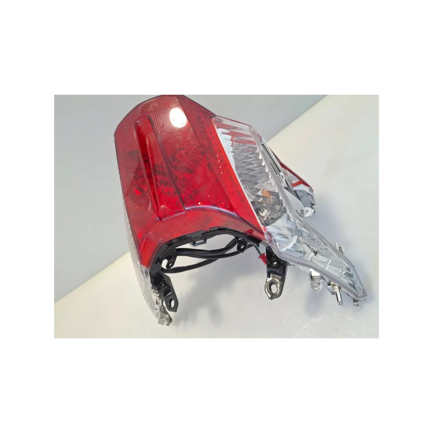 Fanalino post. con indicatori direzione - Kymco G-Dink 300
