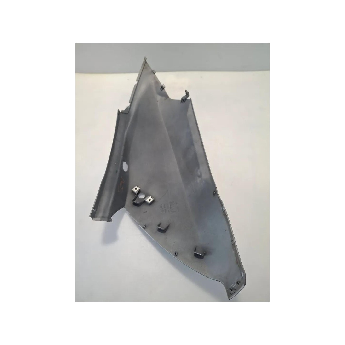 Codone sx. grigio - Aprilia Atlantic (E2) (02-06)