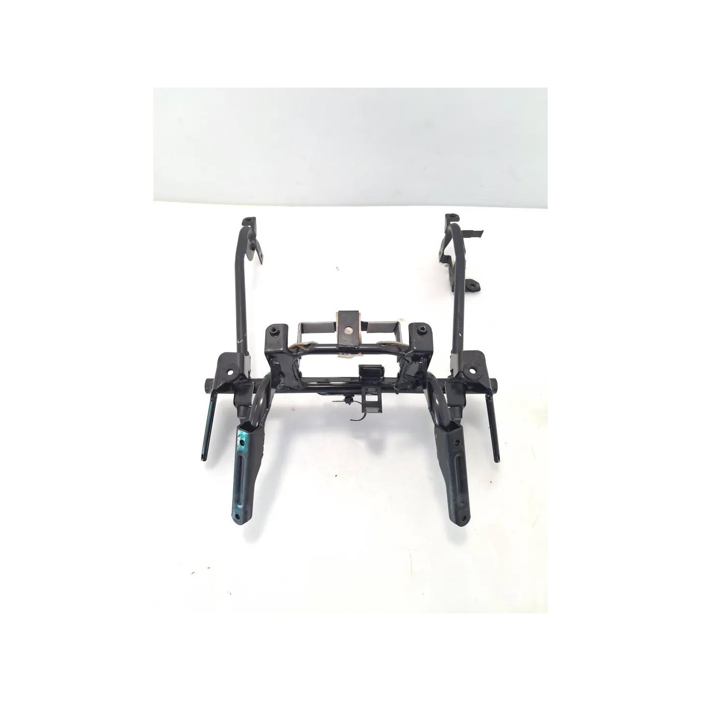 Telaio supporto carenatura ant. - Suzuki AN Burgman 650 (E2)