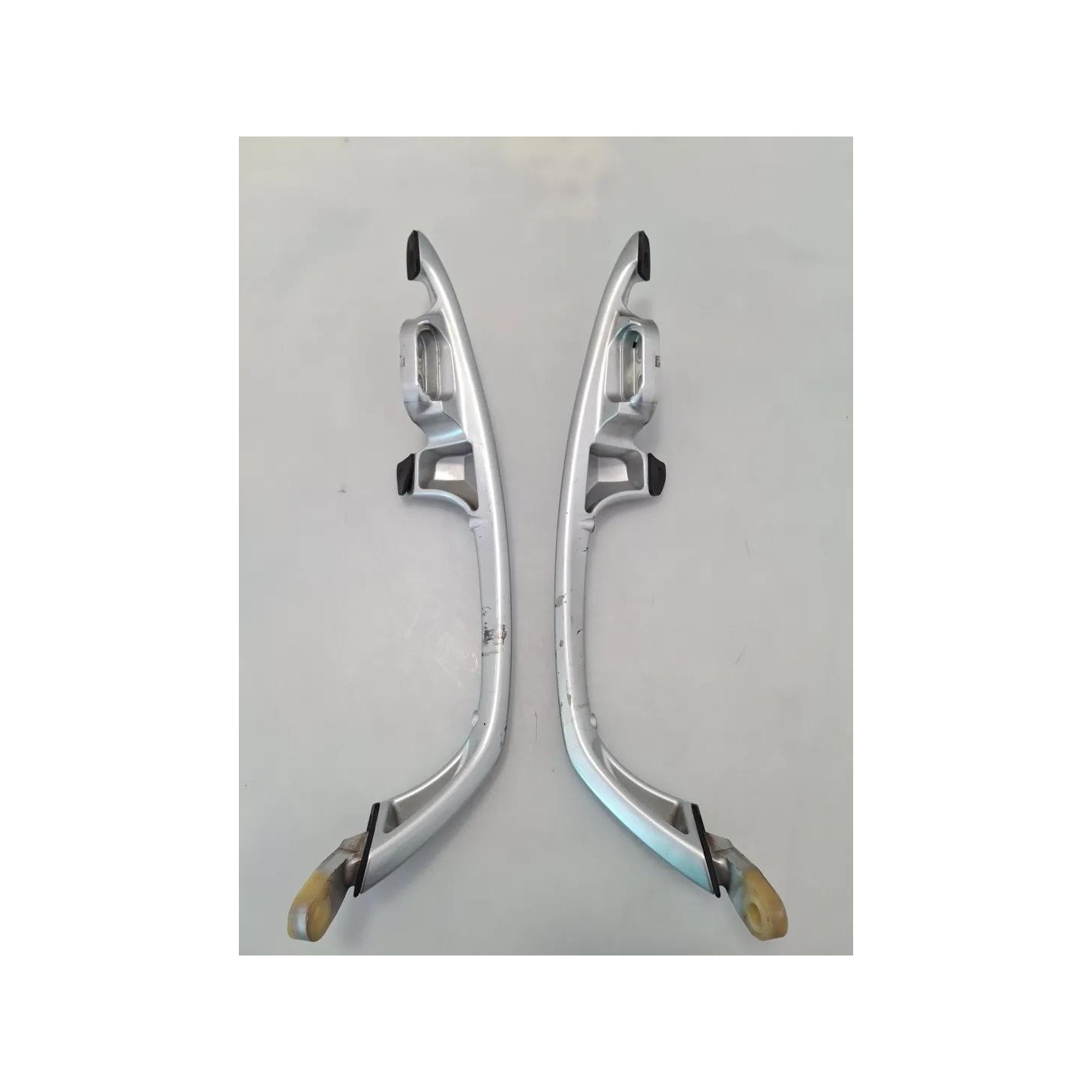 Maniglia passeggero dx. argento - Suzuki AN Burgman 650 (E2)