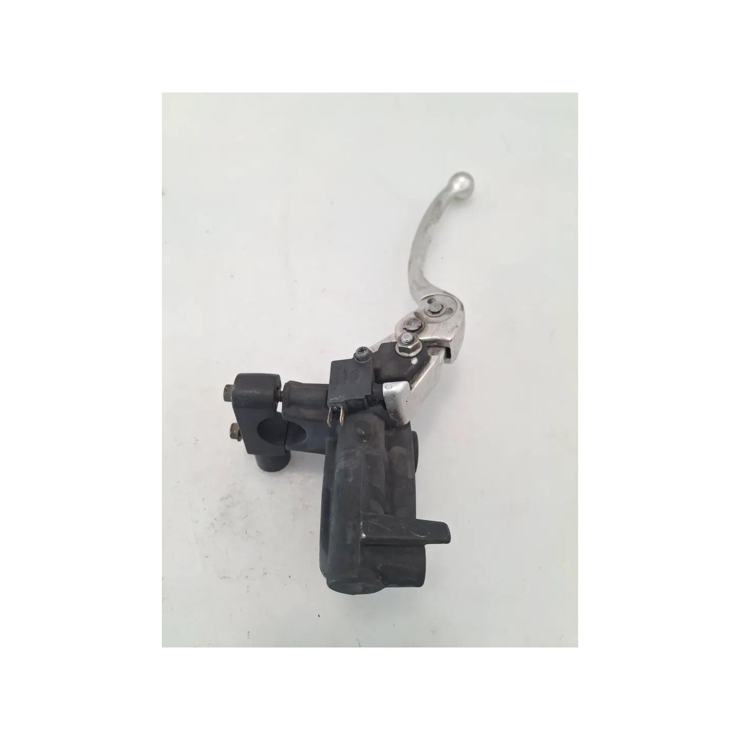 Pompa con serbatoio liquido freni ant. - Kymco Xciting 400i (E4)