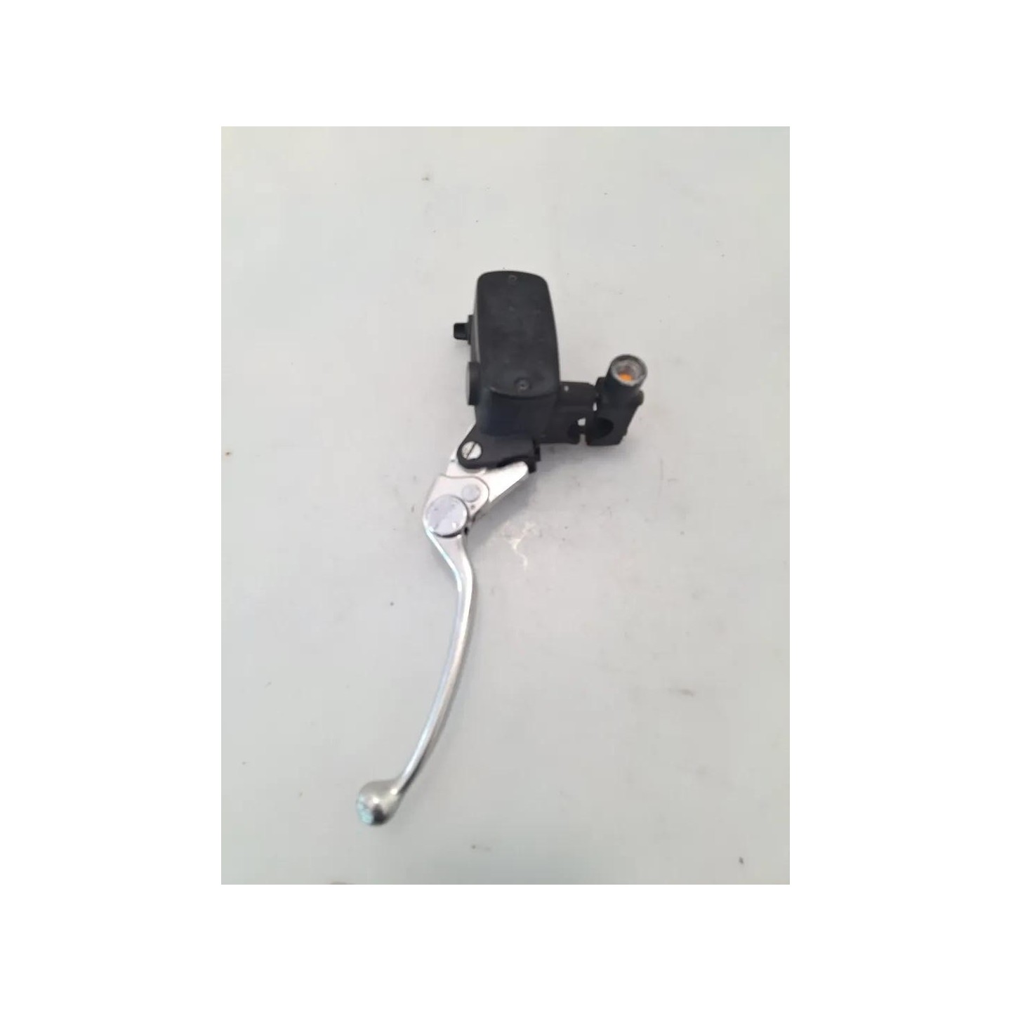 Pompa con serbatoio liquido freni post. - Kymco Xciting 400i (E4)