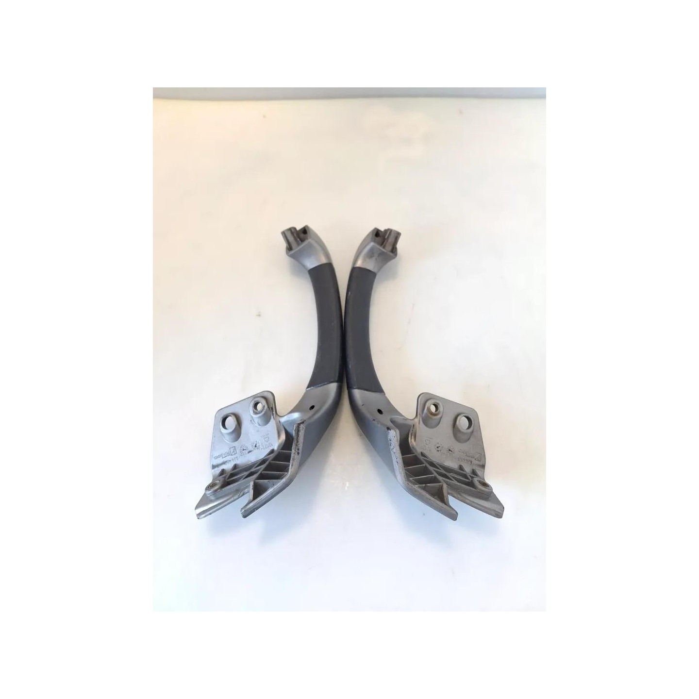 Maniglia passeggero dx. - Piaggio MP3 250 (-08)