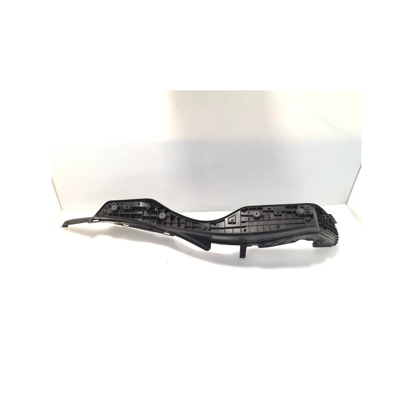 Pavimento lat. appoggiapiedi dx. - Suzuki AN Burgman 400 (E3)