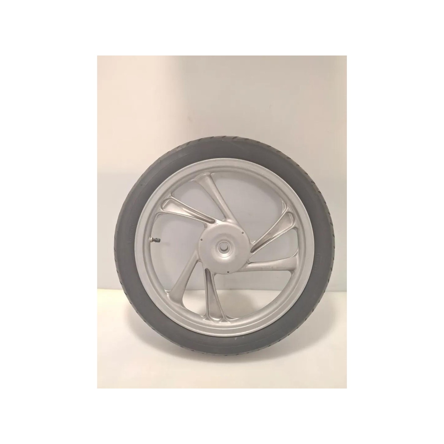 Cerchio ruota post. argento NH130M - Honda Sky