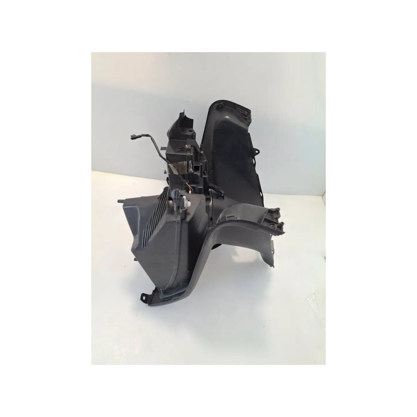 Carenatura ant. parte int./bauletto 01/07 12/14 - Suzuki AN Burgman 400 (E3)