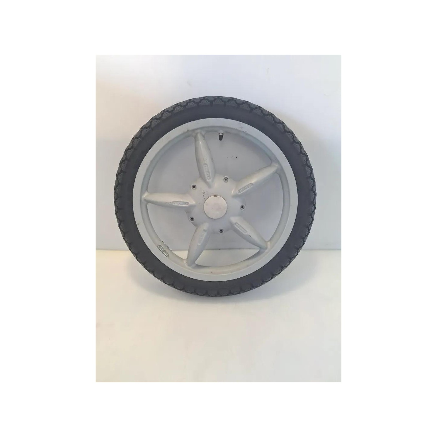 Cerchio ruota post. - Aprilia Scarabeo 100 (E1/E2) (01-06)