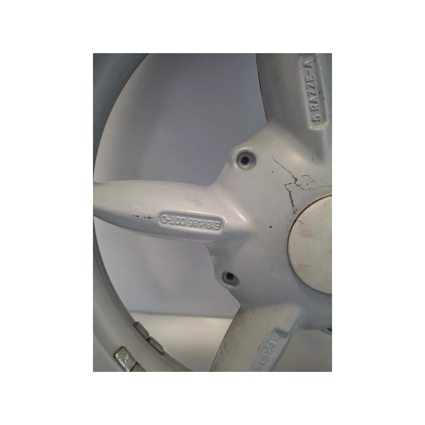 Cerchio ruota post. - Aprilia Scarabeo 100 (E1/E2) (01-06)