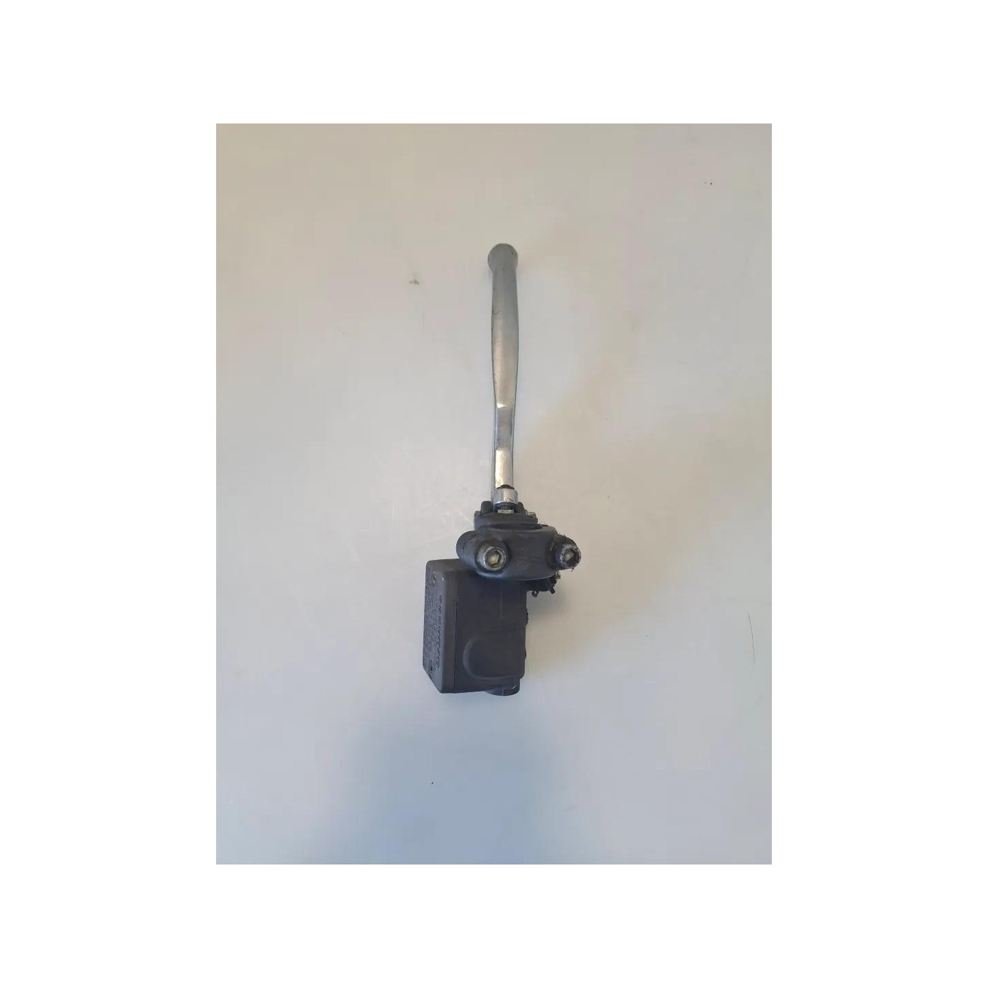 Pompa con serbatoio liquido freni ant. con leva - Aprilia Scarabeo 100 (E1/E2) (01-06)