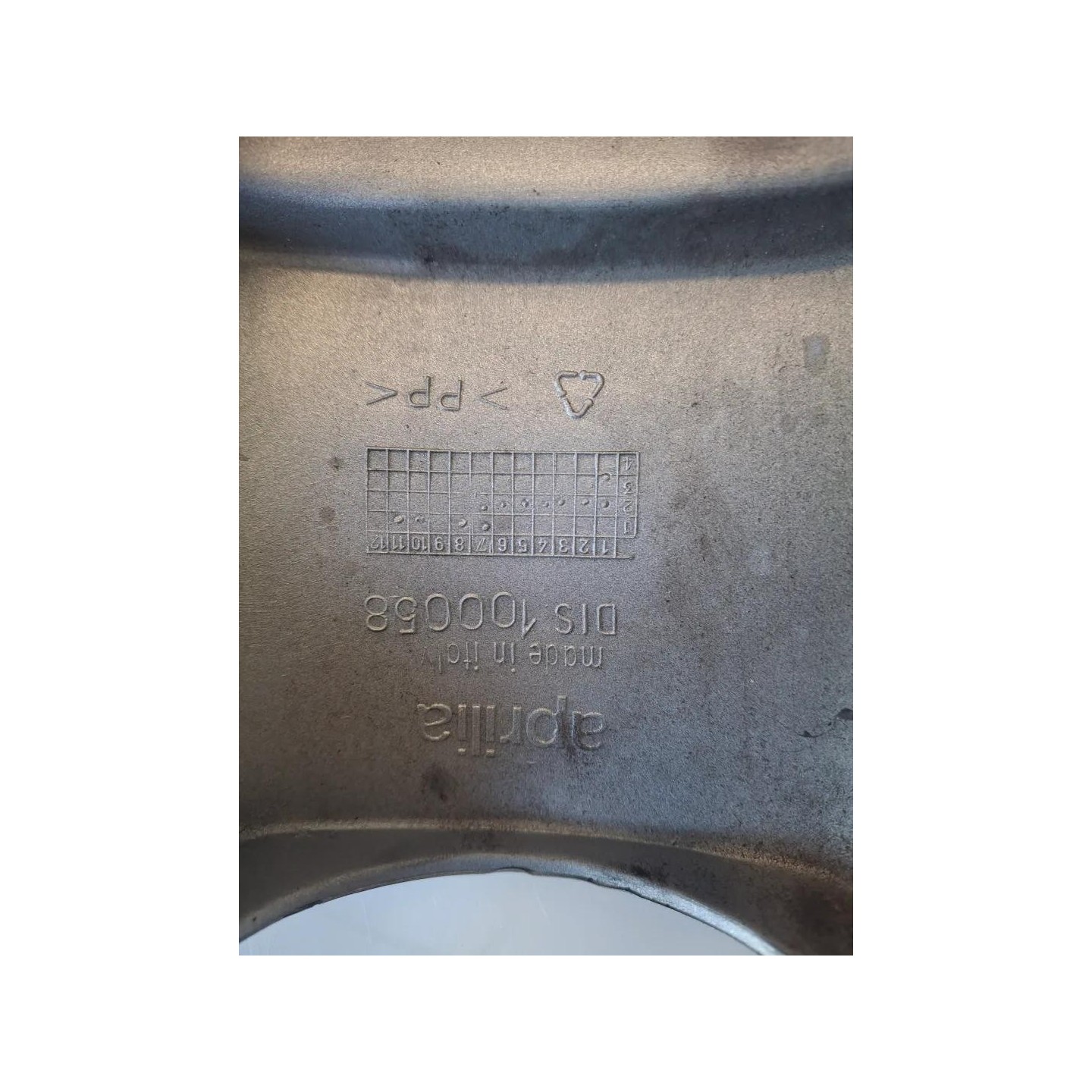 Carenatura ant. parte int./bauletto grigio - Aprilia Scarabeo 100 (E1/E2) (01-06)