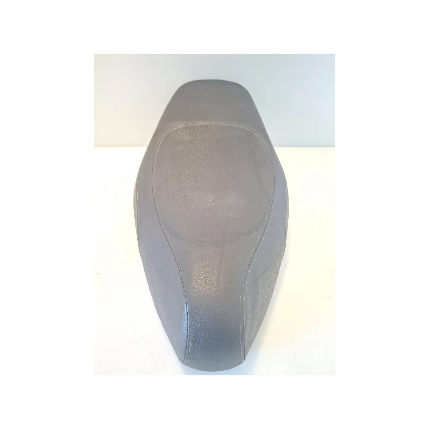 Sella nero - Aprilia Scarabeo 100 (E1/E2) (01-06)