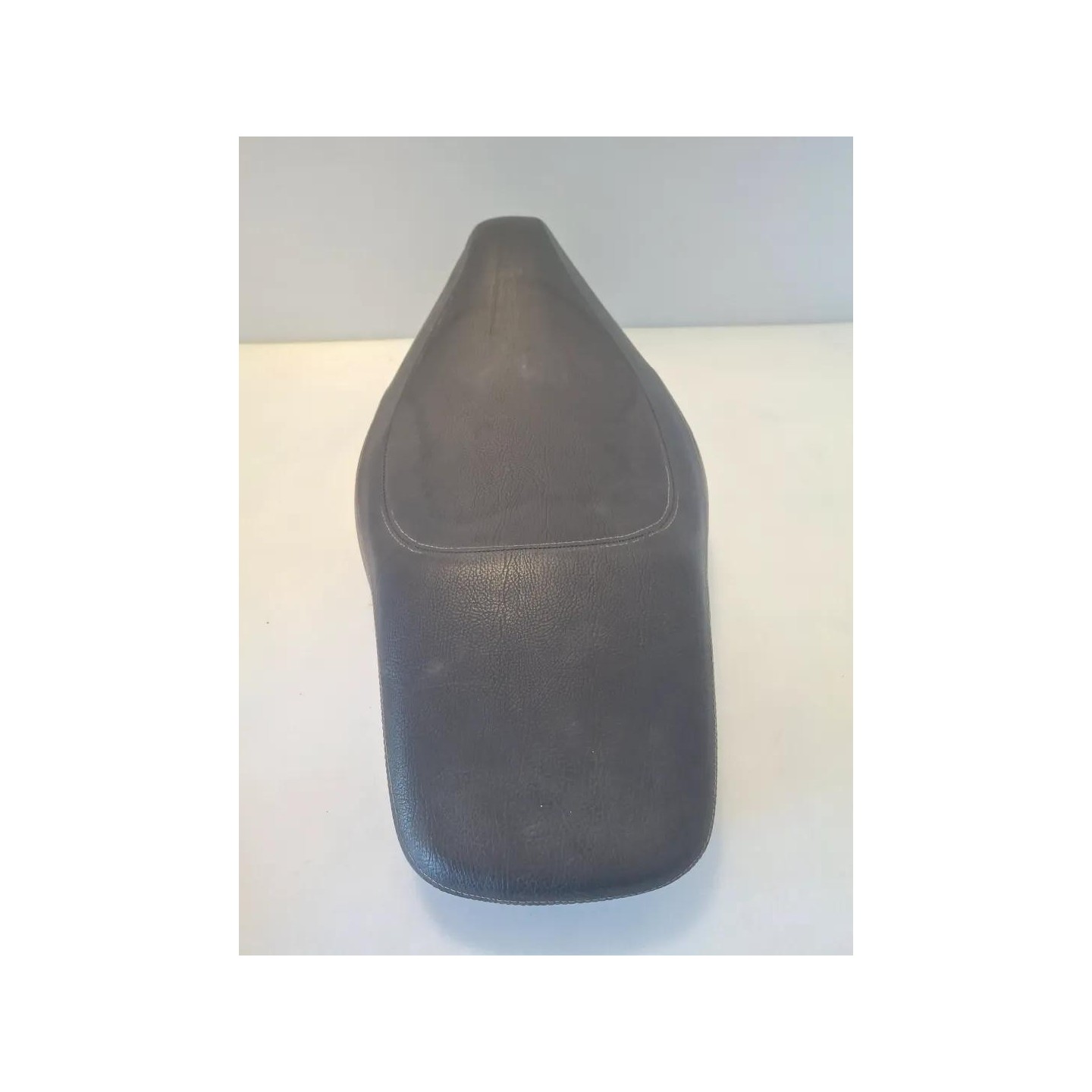 Sella nero - Aprilia Scarabeo 100 (E1/E2) (01-06)