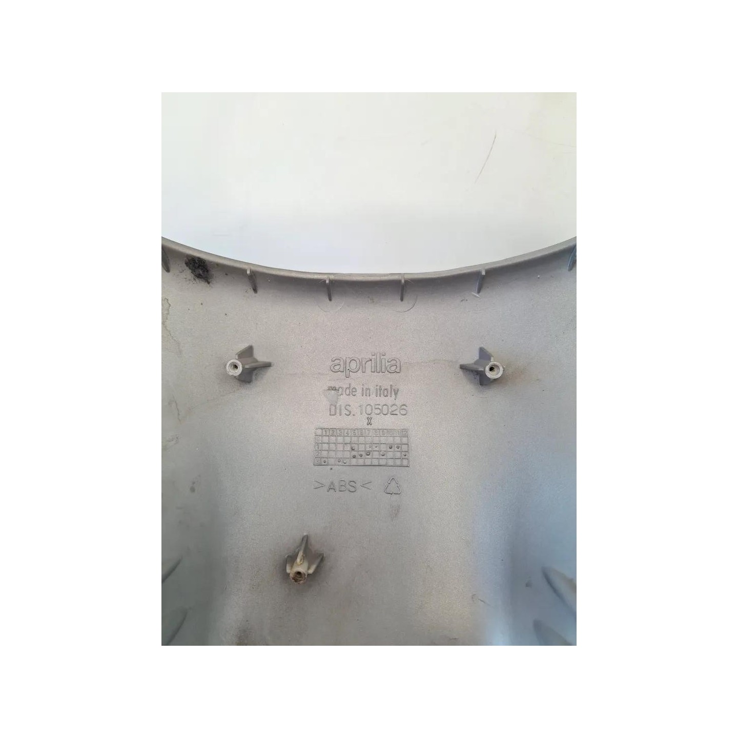 Copertura post. morsetti manubrio grigio - Aprilia Scarabeo 100 (E1/E2) (01-06)
