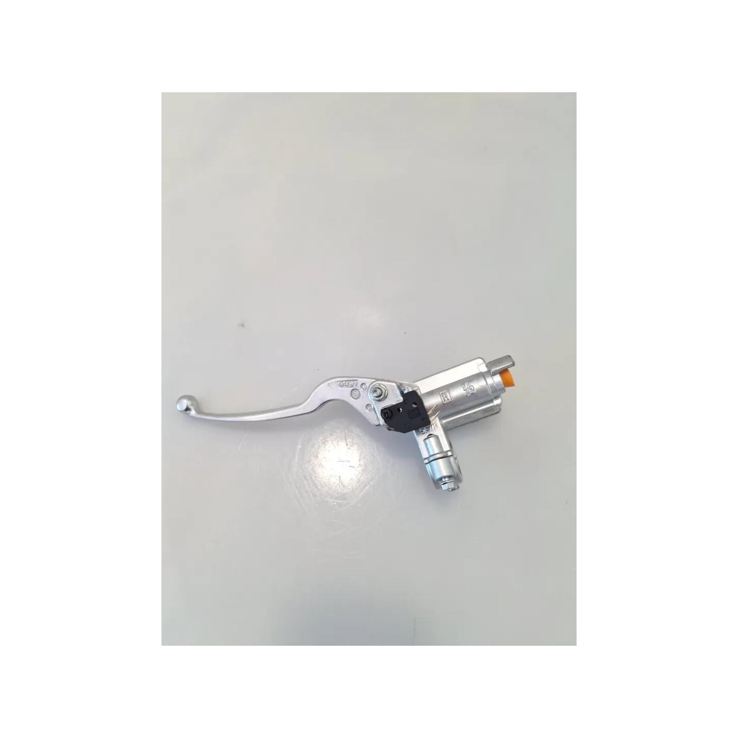 Pompa con serbatoio liquido freni ant. con leva - Kymco Agility 125 S ABS (E5)