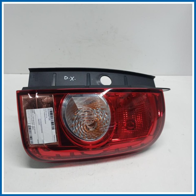 Fanale post. dx. DACIA Duster I