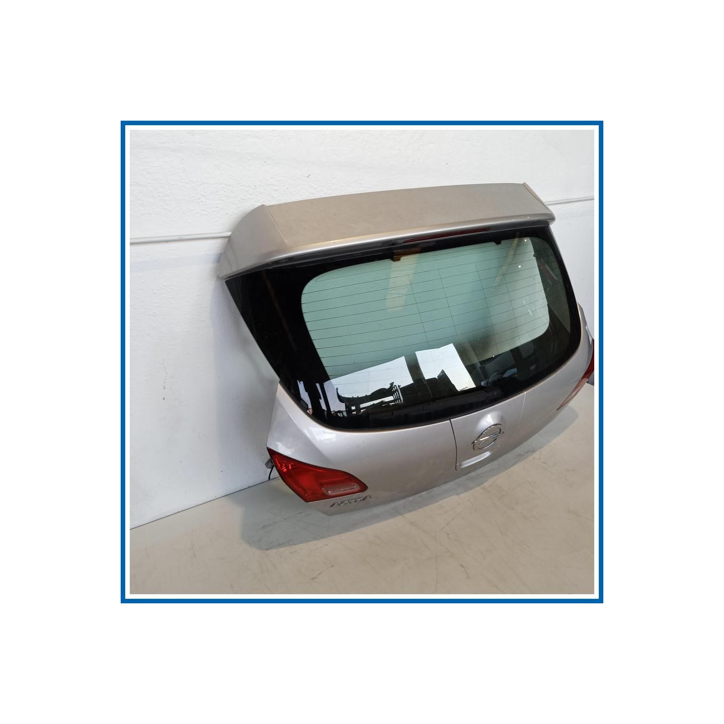 Portello post. OPEL Astra J