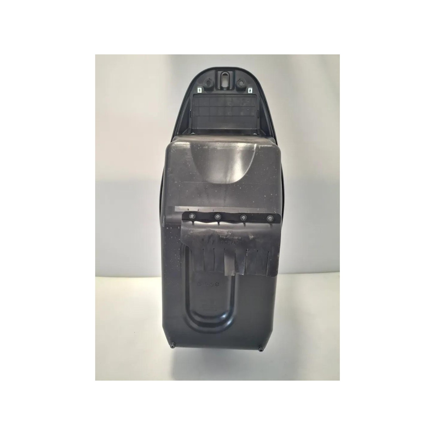 Vano porta casco - Kymco Agility 125 S ABS (E5)