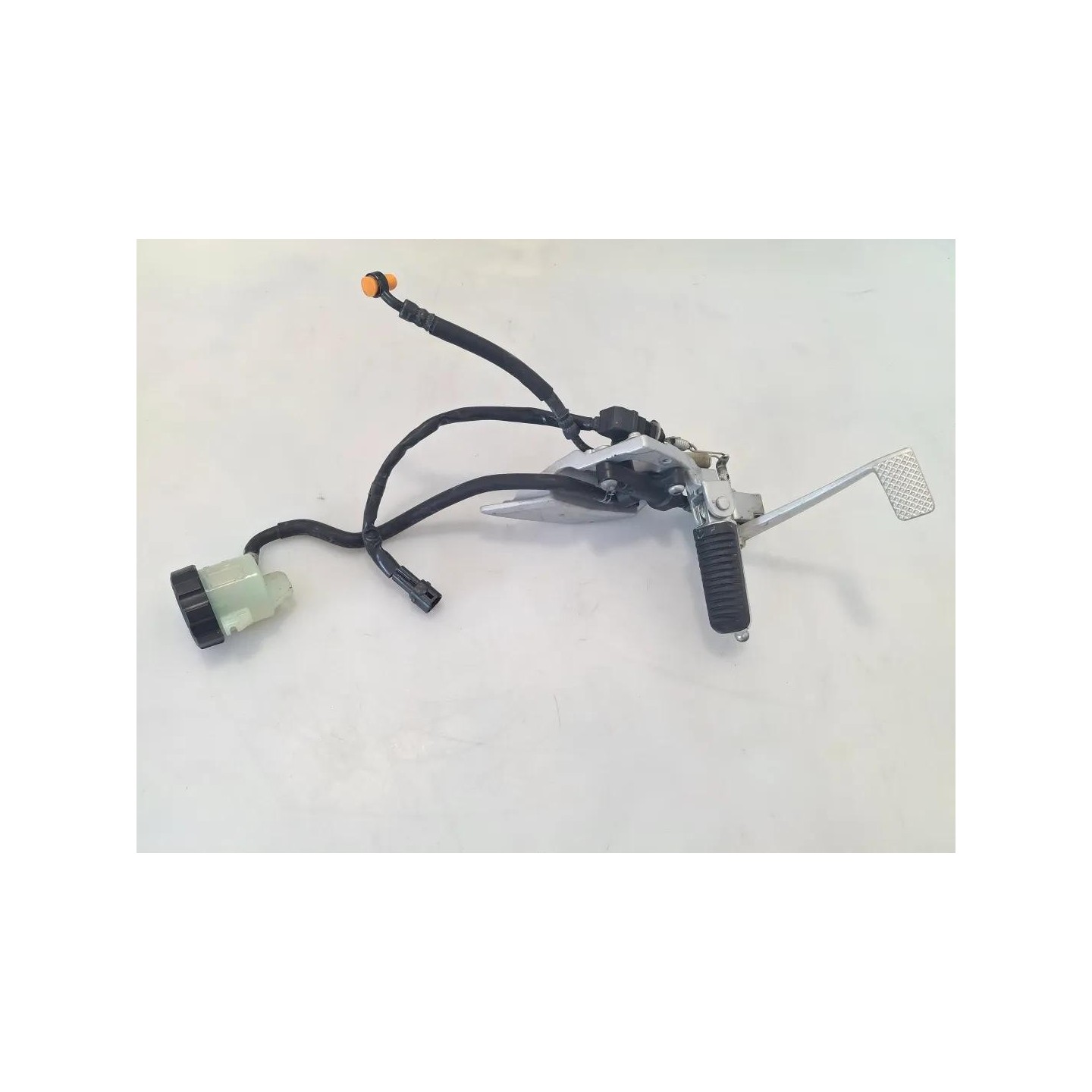 Supporto pedana appoggiapiede ant. dx. 12/19 - Yamaha FJR 1300 (16-)