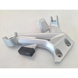 Supporto pedana appoggiapiede post. sx. - Yamaha FJR 1300...
