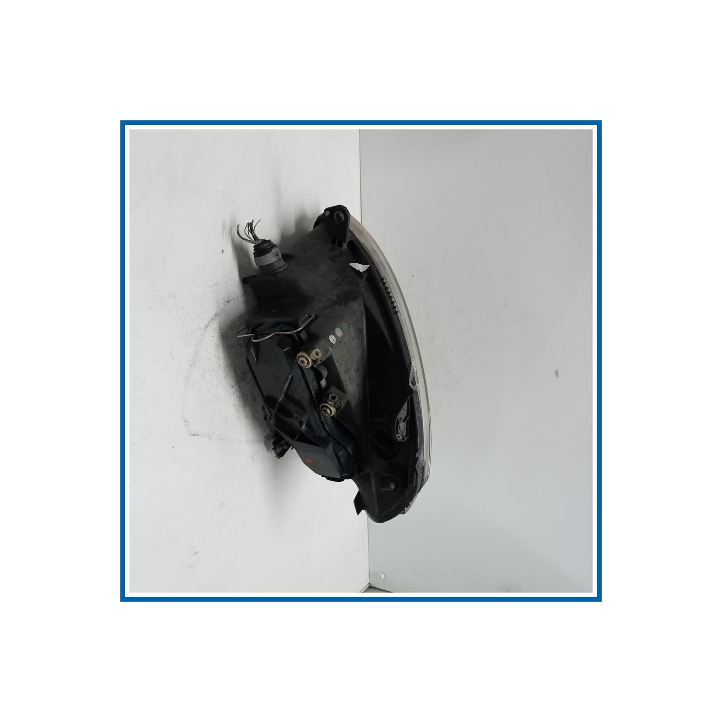 Proiettore ant. dx. LANCIA Ypsilon I