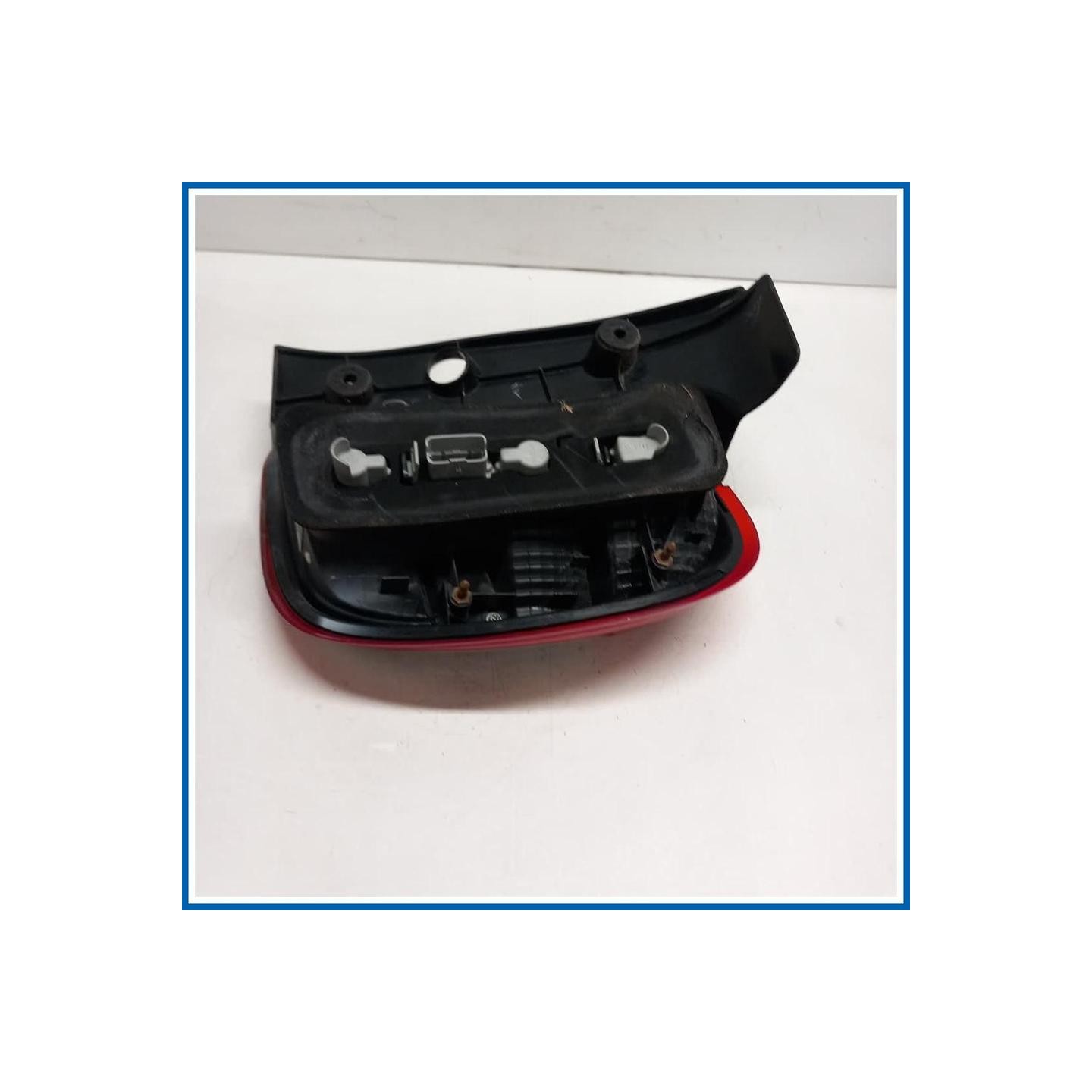 Fanale post. sx. NISSAN Micra IV