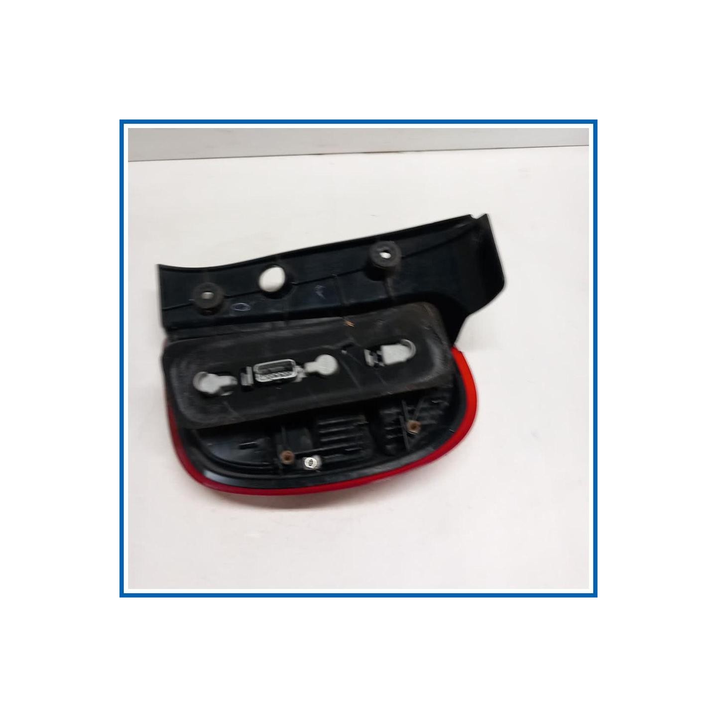 Fanale post. sx. NISSAN Micra IV