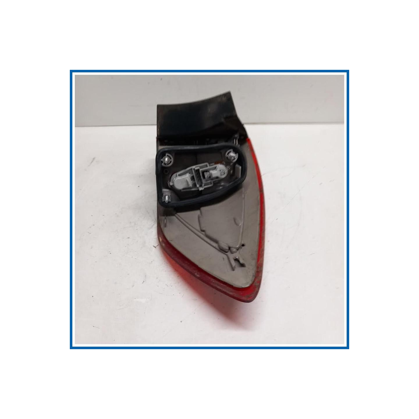 Fanale est. post. sx. FORD Mondeo IV SW