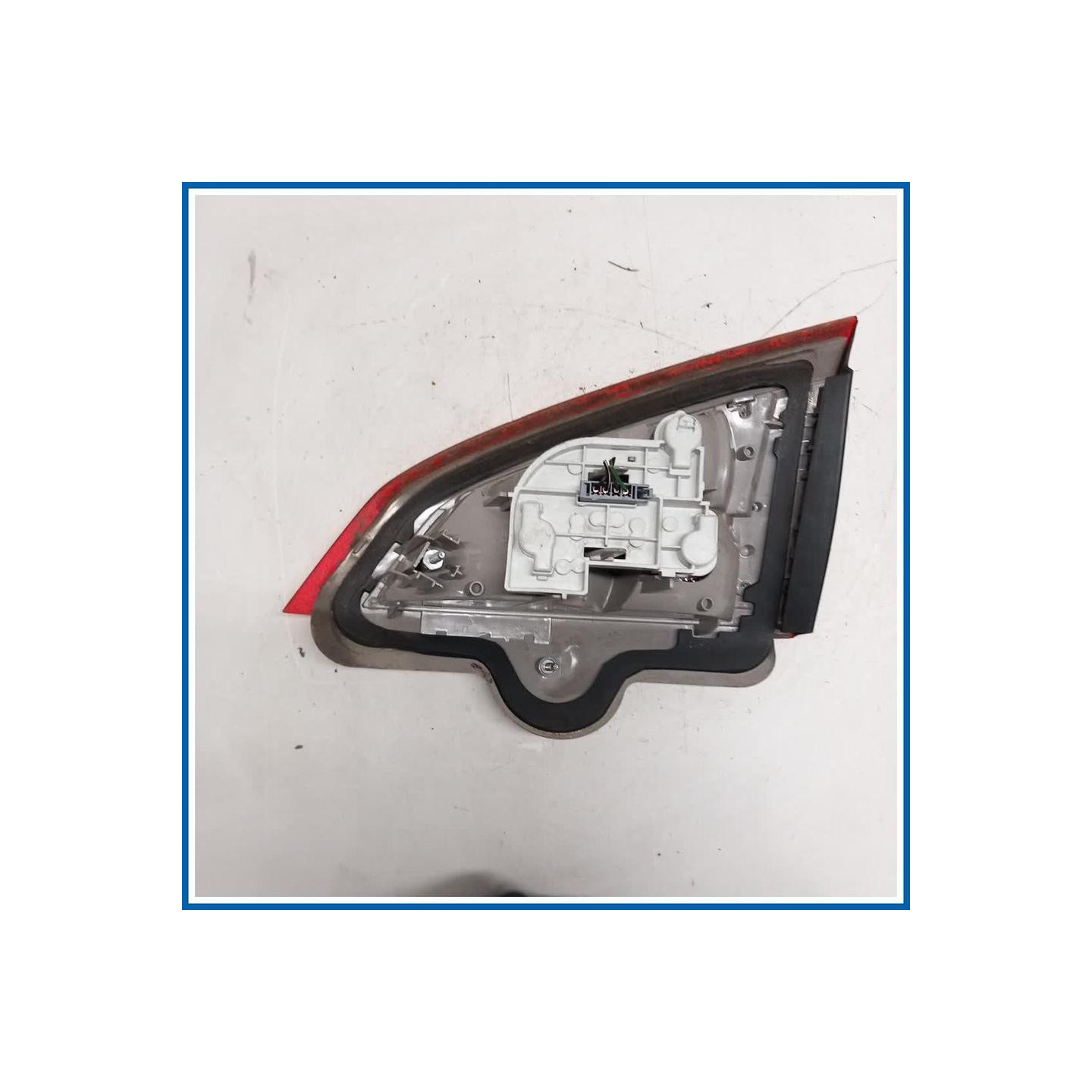 Fanale int. post. sx. FORD Mondeo IV SW