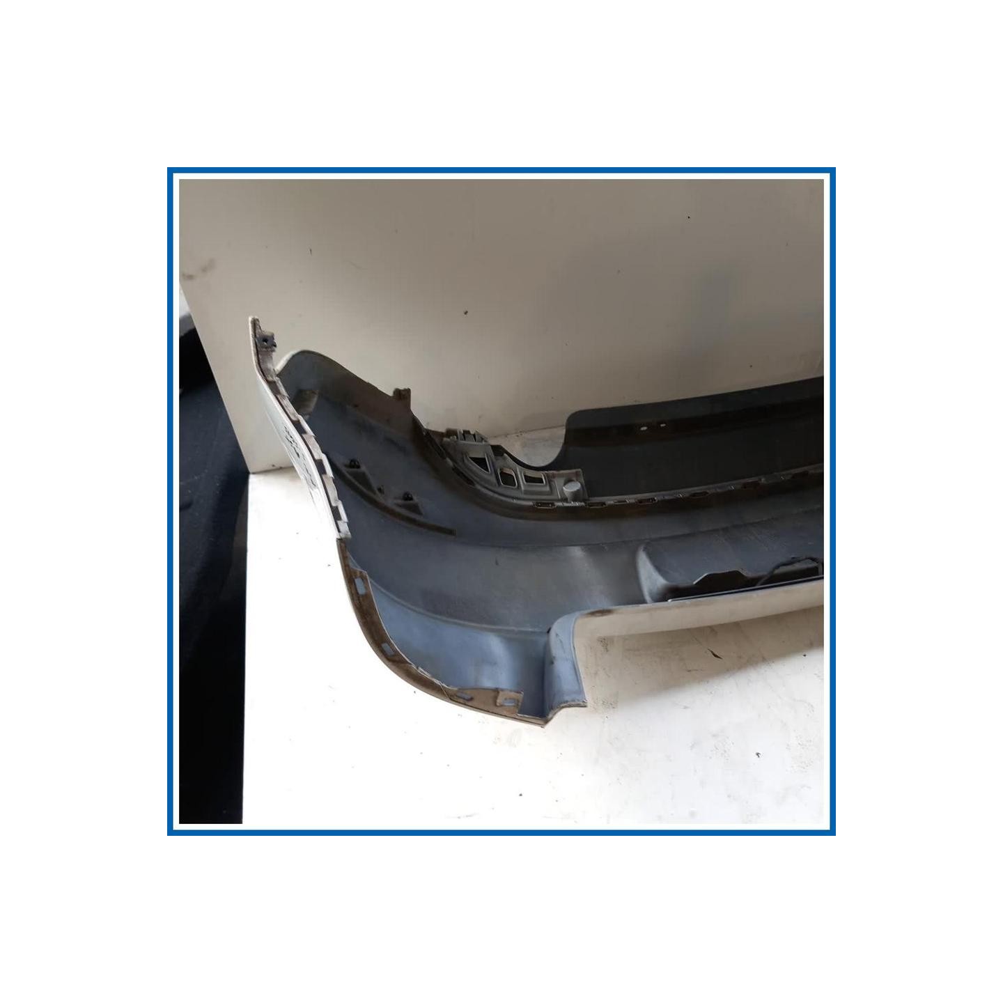 Paraurti post. VOLKSWAGEN Golf VI