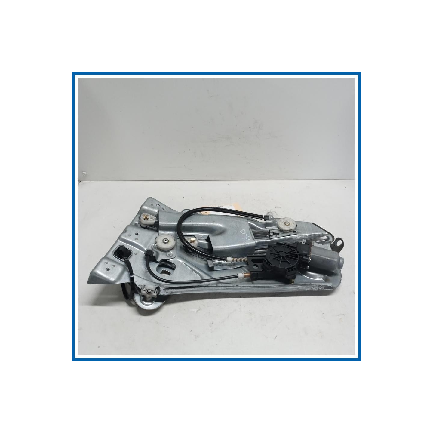 Alzacristallo parafango post. dx. PEUGEOT 307 CC