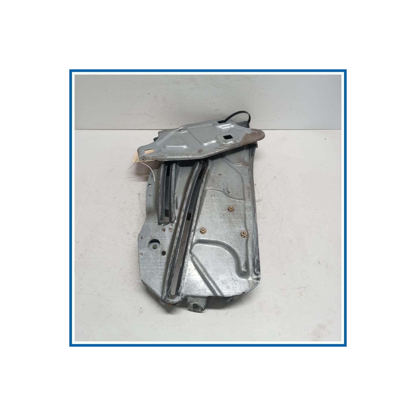 Alzacristallo parafango post. dx. PEUGEOT 307 CC