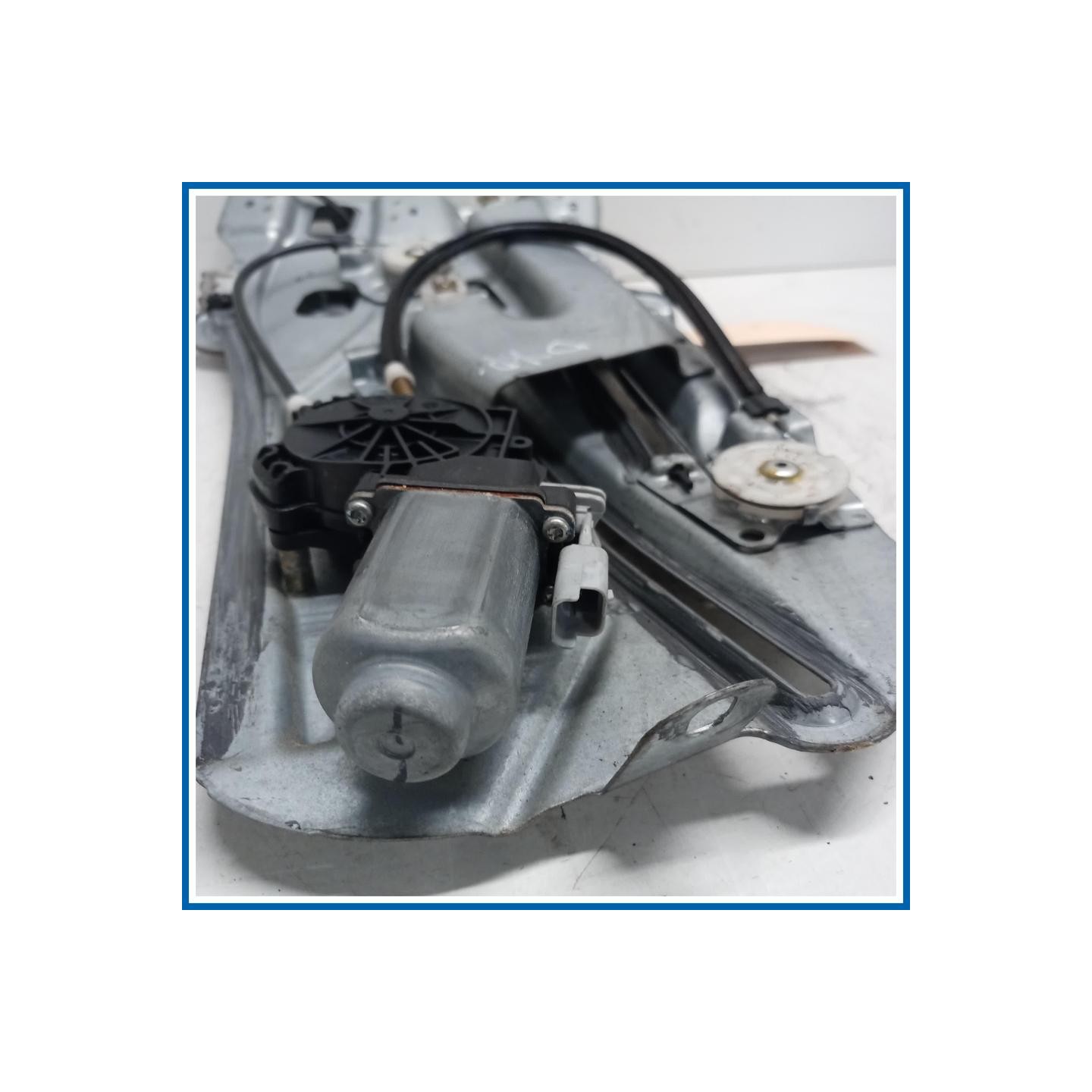 Alzacristallo parafango post. dx. PEUGEOT 307 CC