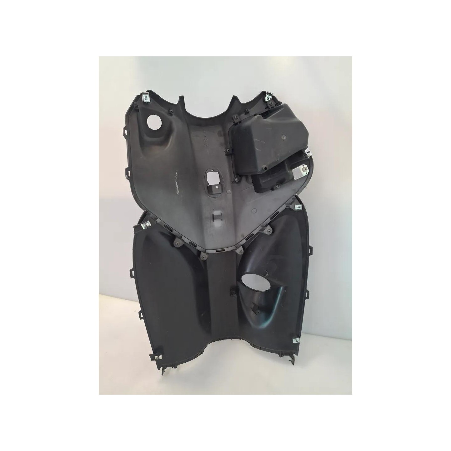 Carenatura ant. parte int./bauletto nero opaco nh124 - Kymco People S 125i (E5)
