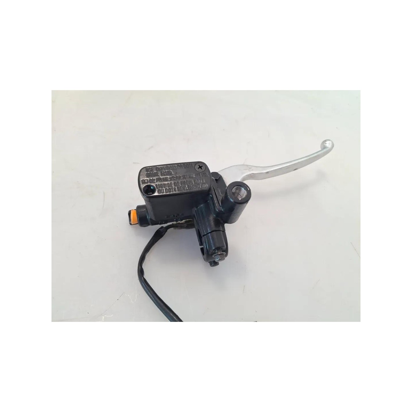 Pompa con serbatoio liquido freni ant. con leva - Kymco People S 125i (E5)