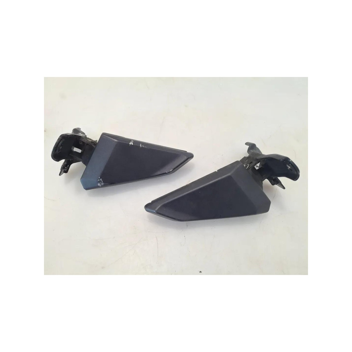 Pedana appoggiapiede post. dx. - Kymco People S 125i (E5)