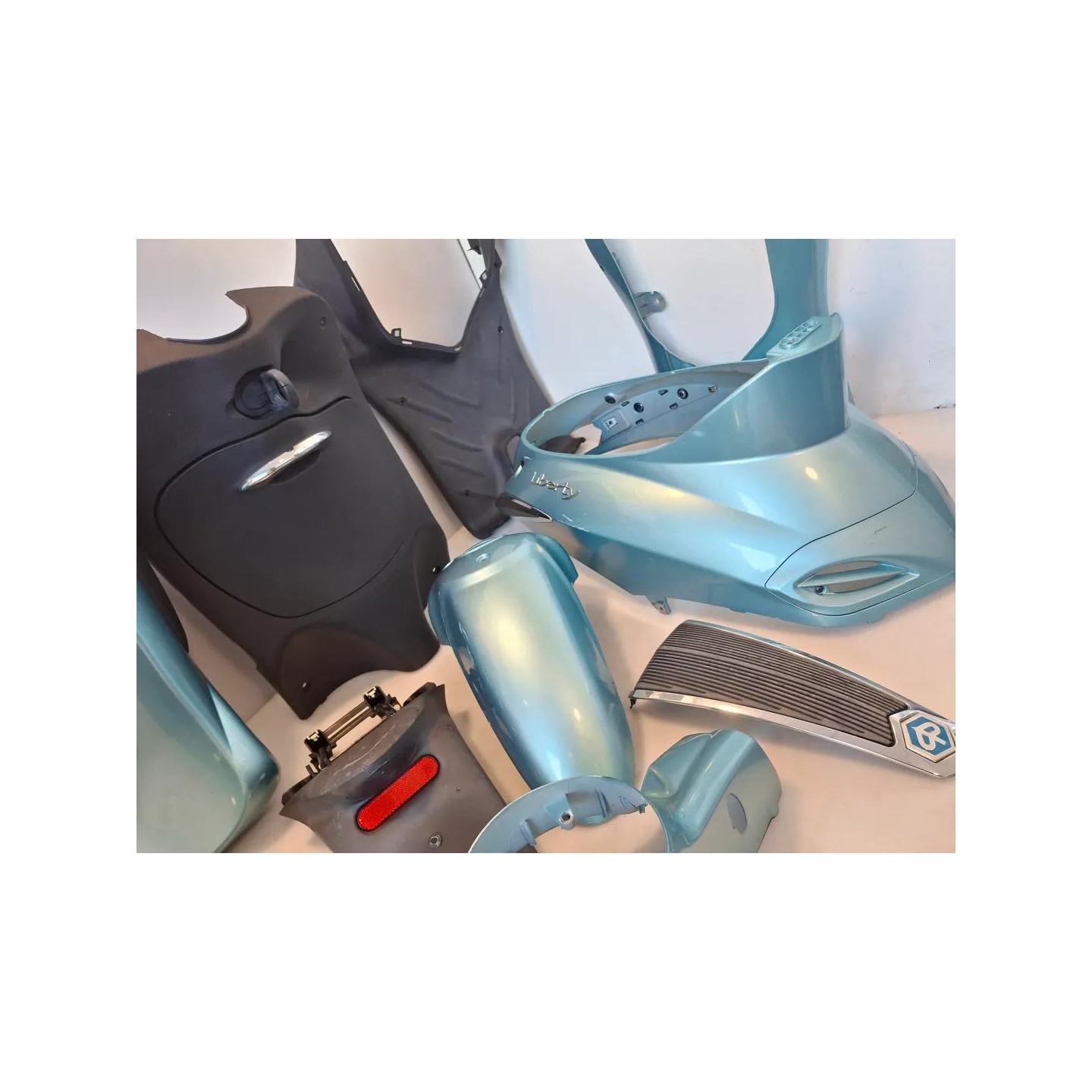 kit carene complete - Piaggio Liberty 50 2T (E2) (09-16)