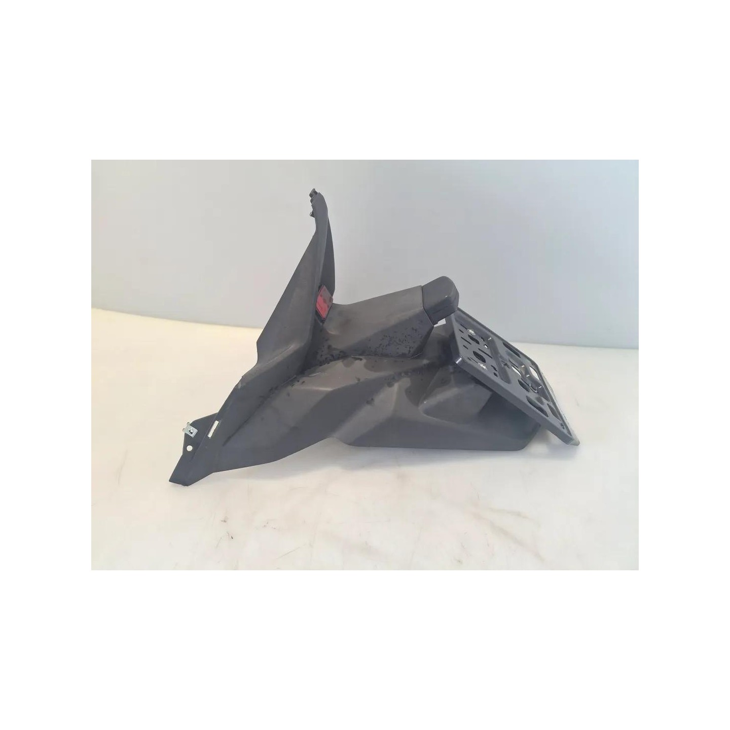 Parafango post. con portatarga - Yamaha X-Max 250 (E3) (14-)