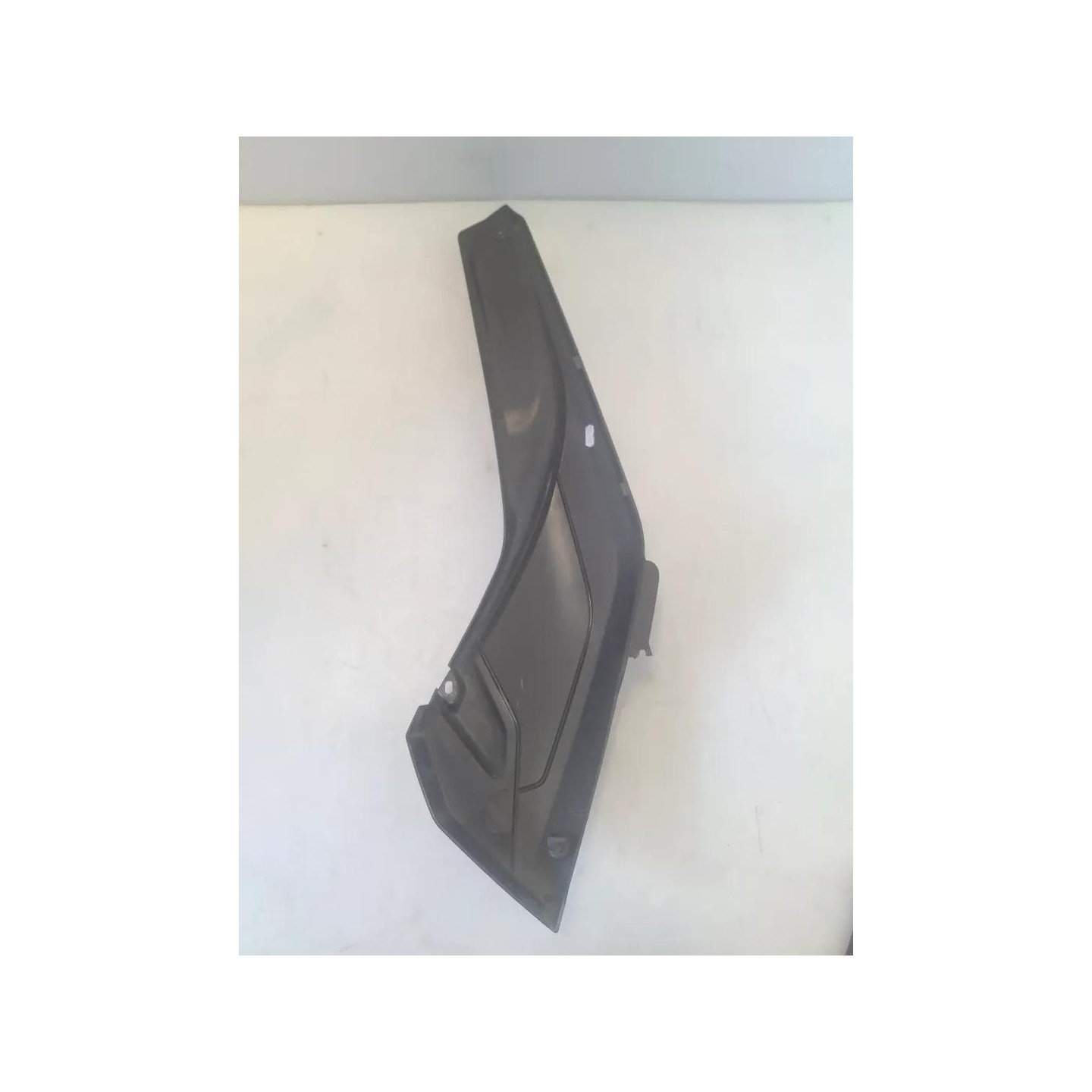 Carenatura ant. lat. dx. nero - Yamaha X-Max 250 (E3) (14-)