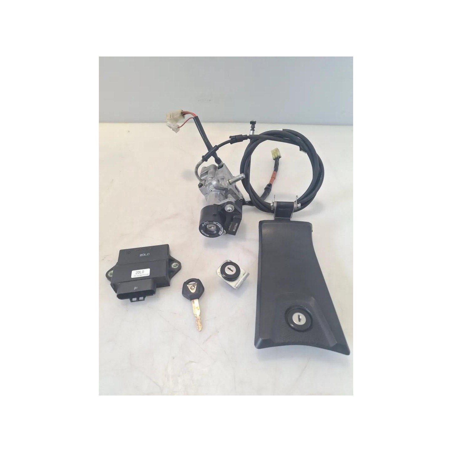 Serie cilindretti serrature - Yamaha X-Max 250 (E3) (14-)