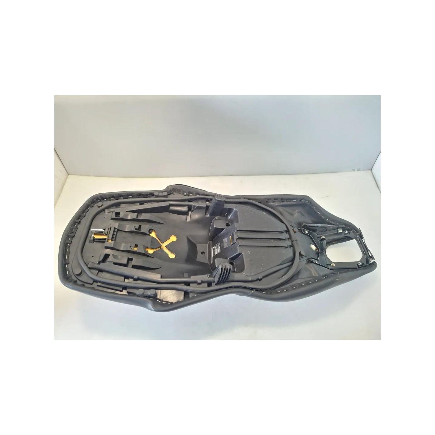 Sella nero - Bmw C 650 GT (133) (E3) (12-15)