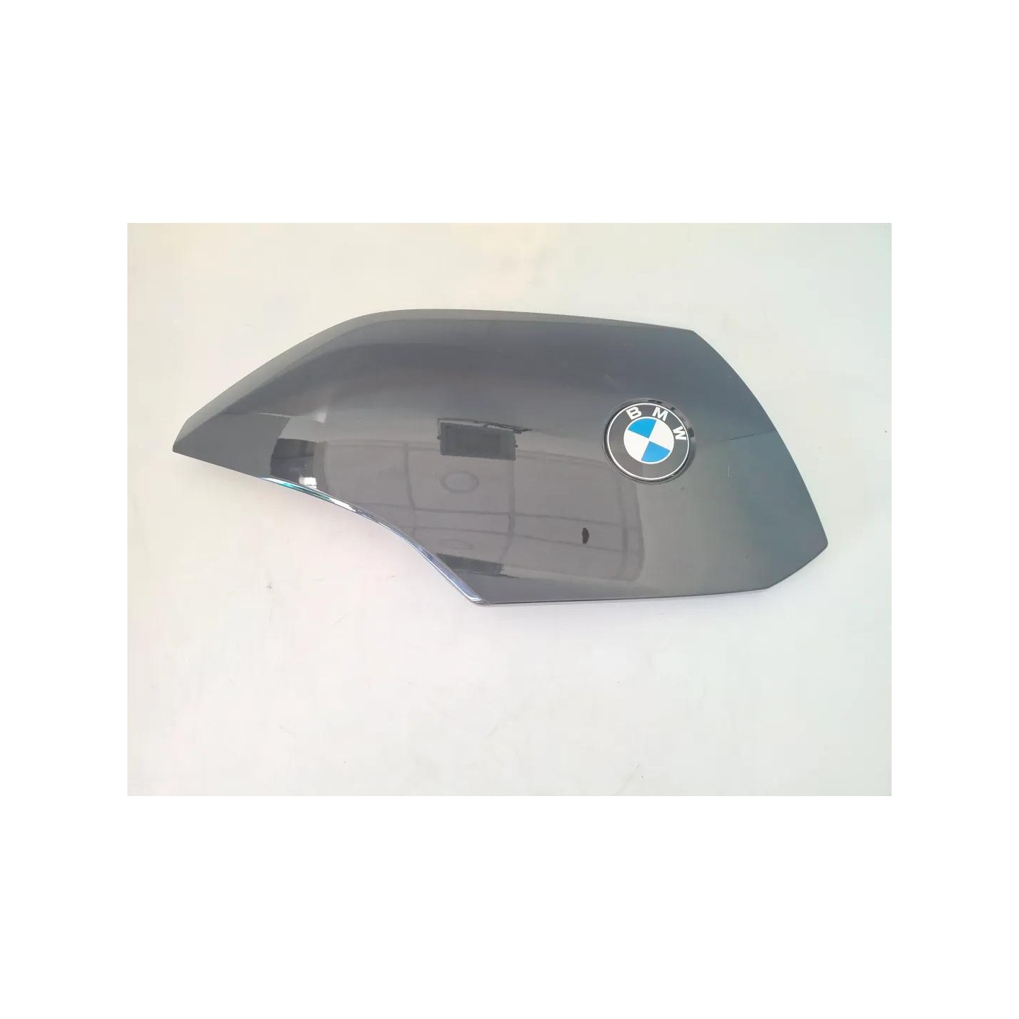 Carenatura fianco ant. sup. sx. nero/zaffiro - Bmw C 650 GT (133) (E3) (12-15)