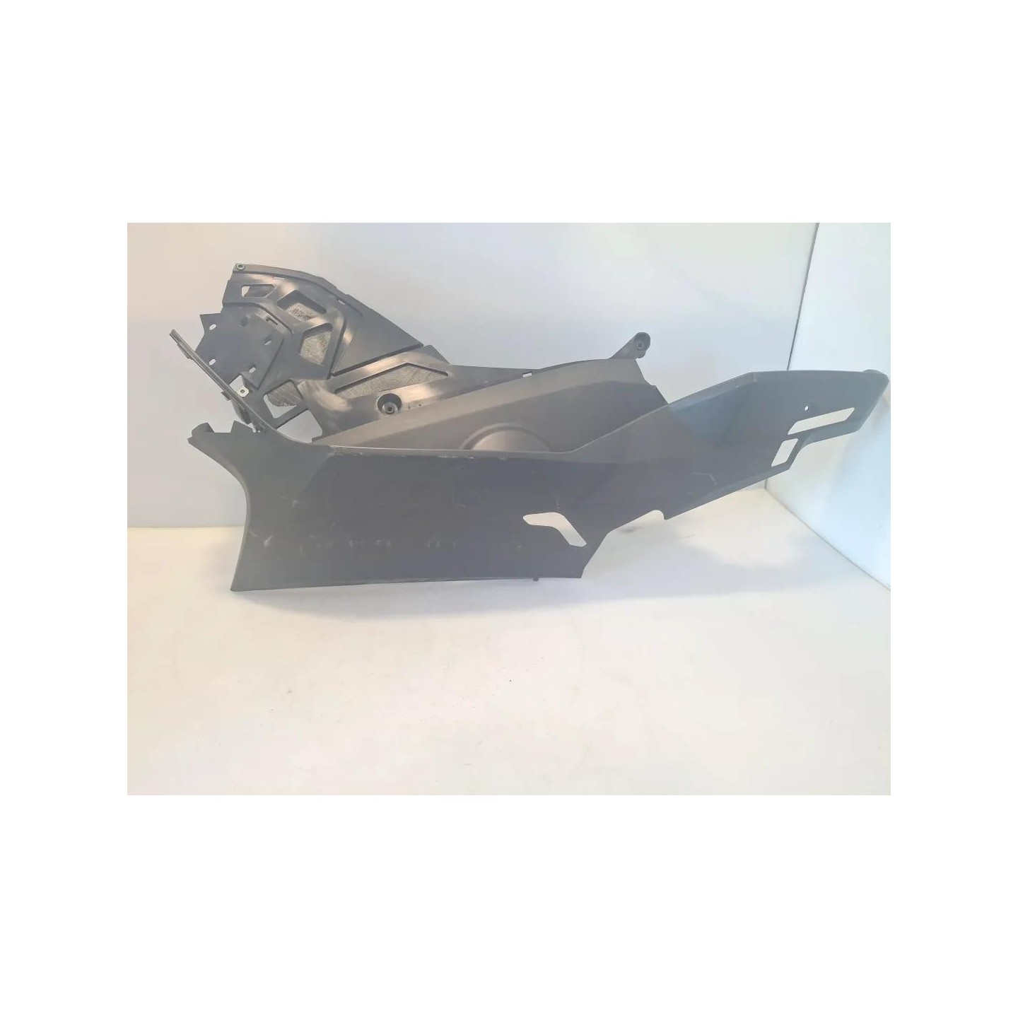 Pedana appoggiapiede ant. compl. sx. - Bmw C 650 GT (133) (E3) (12-15)
