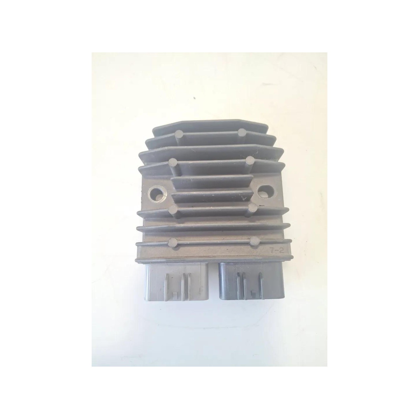 Regolatore tensione - Bmw C 650 GT (133) (E3) (12-15)