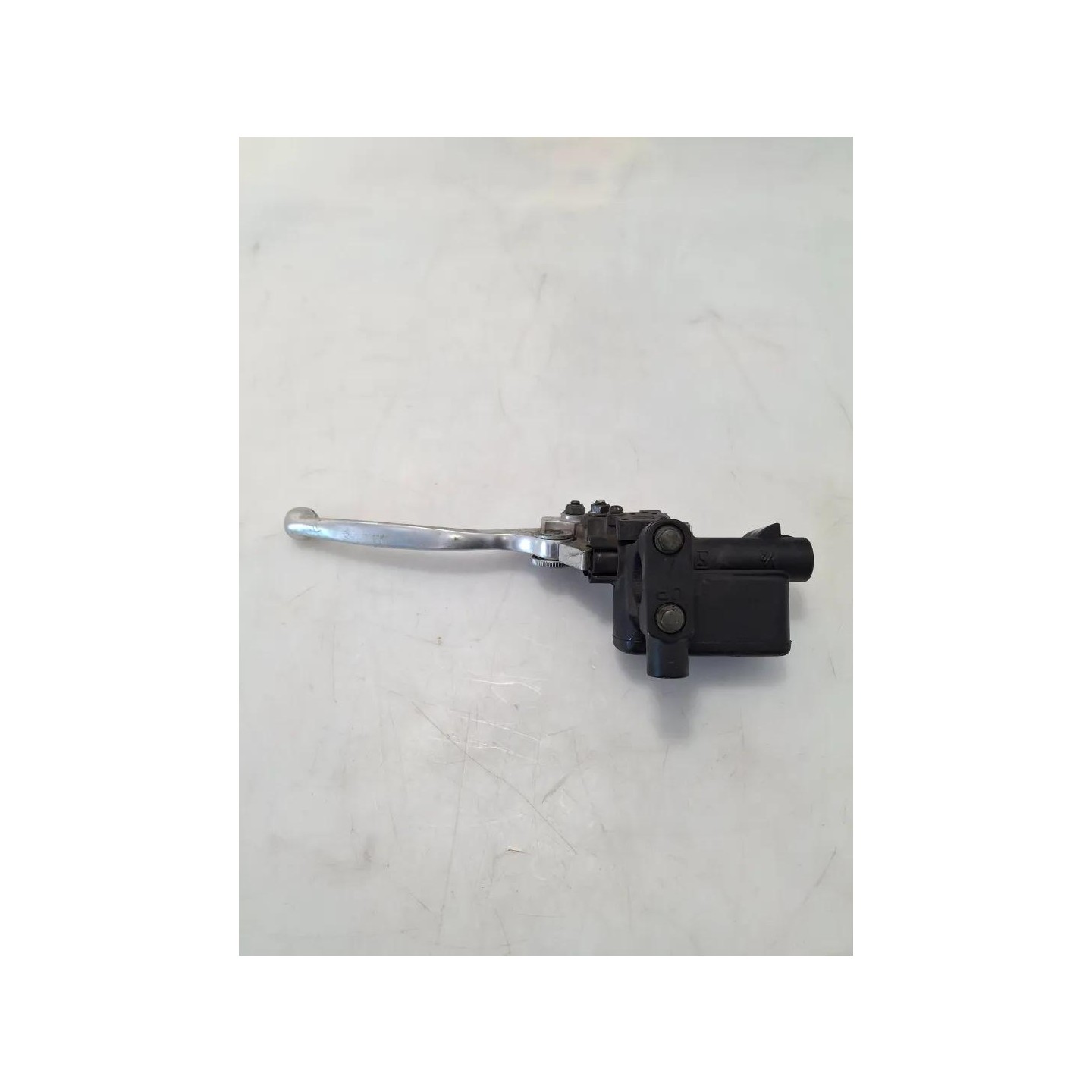 Pompa con serbatoio liquido freni ant. - Kymco Xciting 250i (E3)