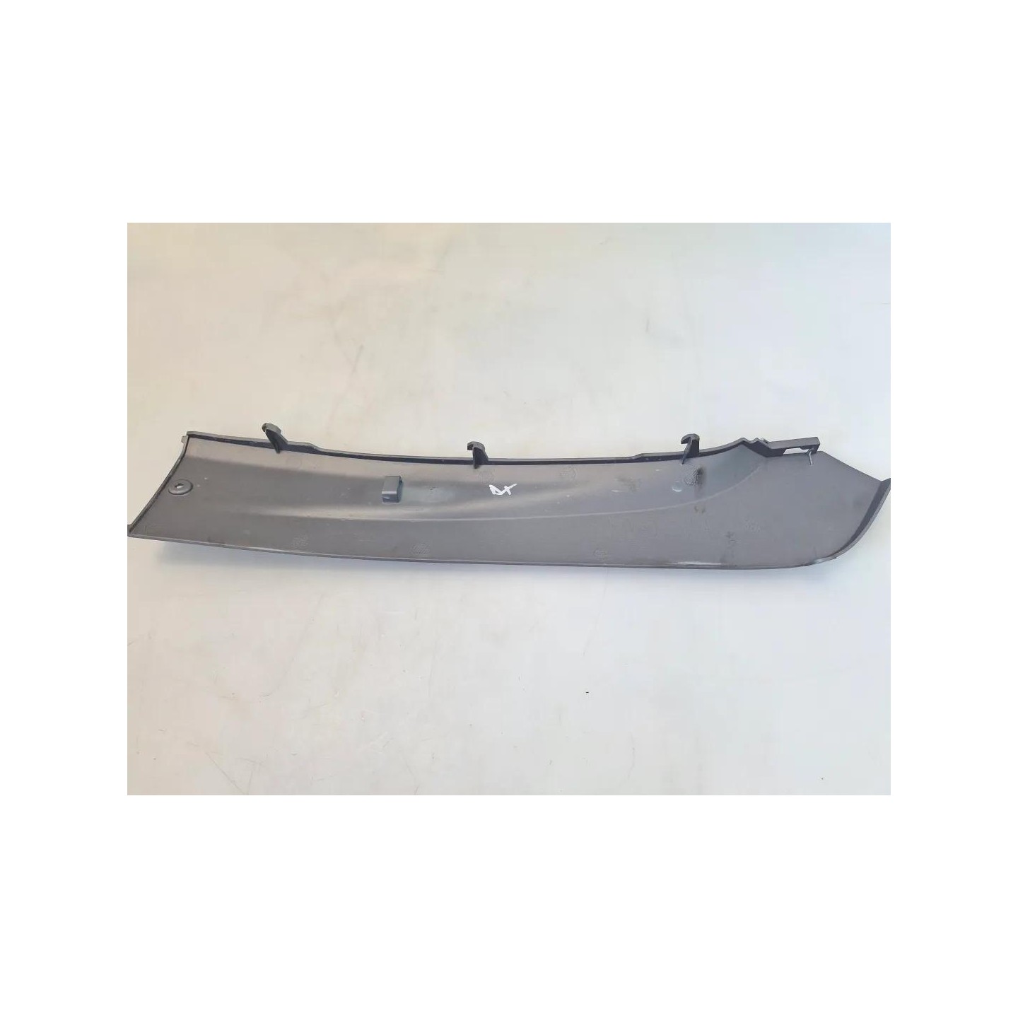 Carenatura fianco post. inf. dx. grigio chiaro opaco gy010u - Sym Symphony 125 (E5+)