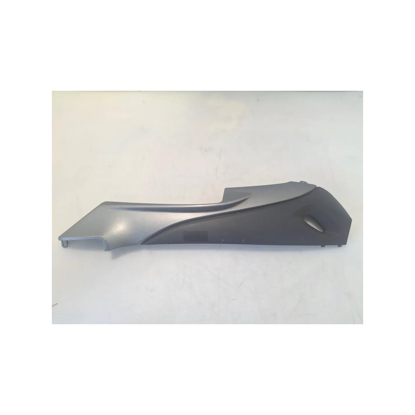 Carenatura fianco post. inf. dx. antracite - Kymco Agility 125 R16+ (E5)