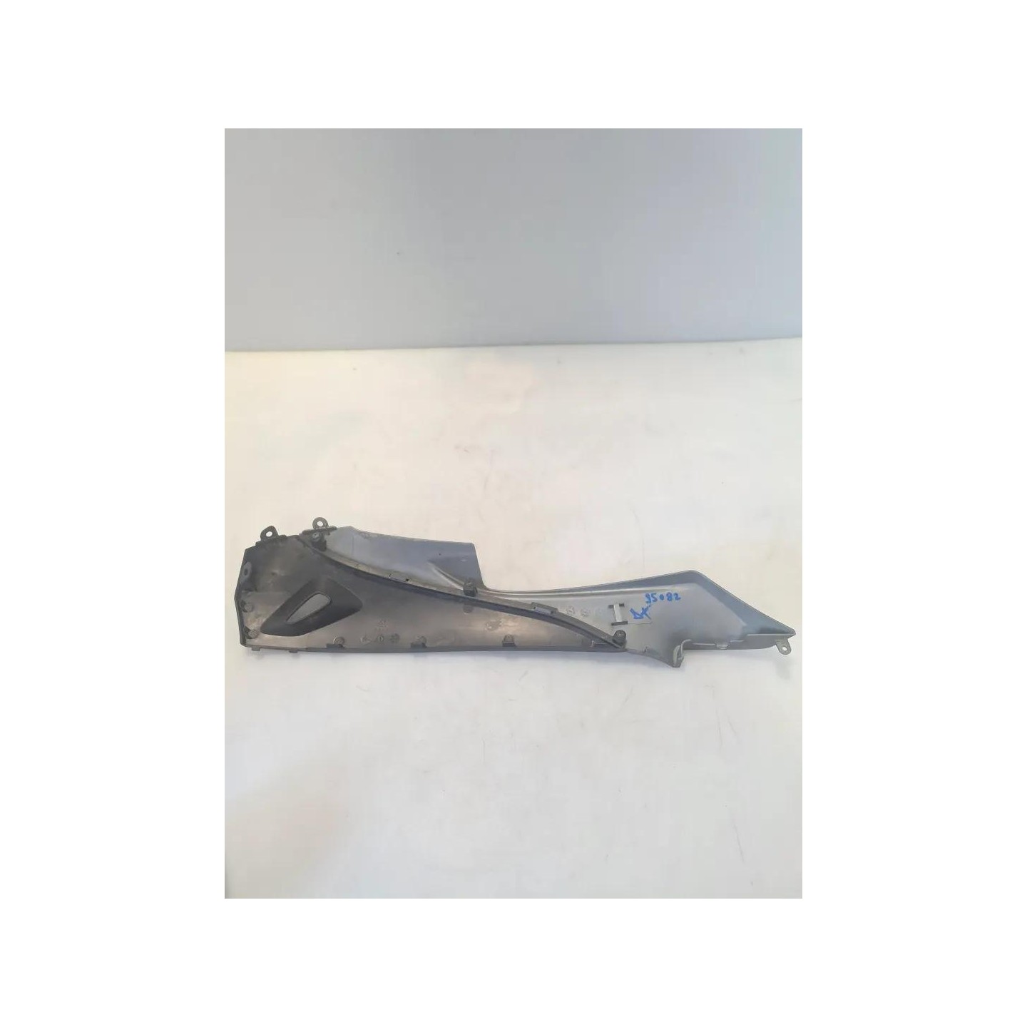 Carenatura fianco post. inf. dx. antracite - Kymco Agility 125 R16+ (E5)
